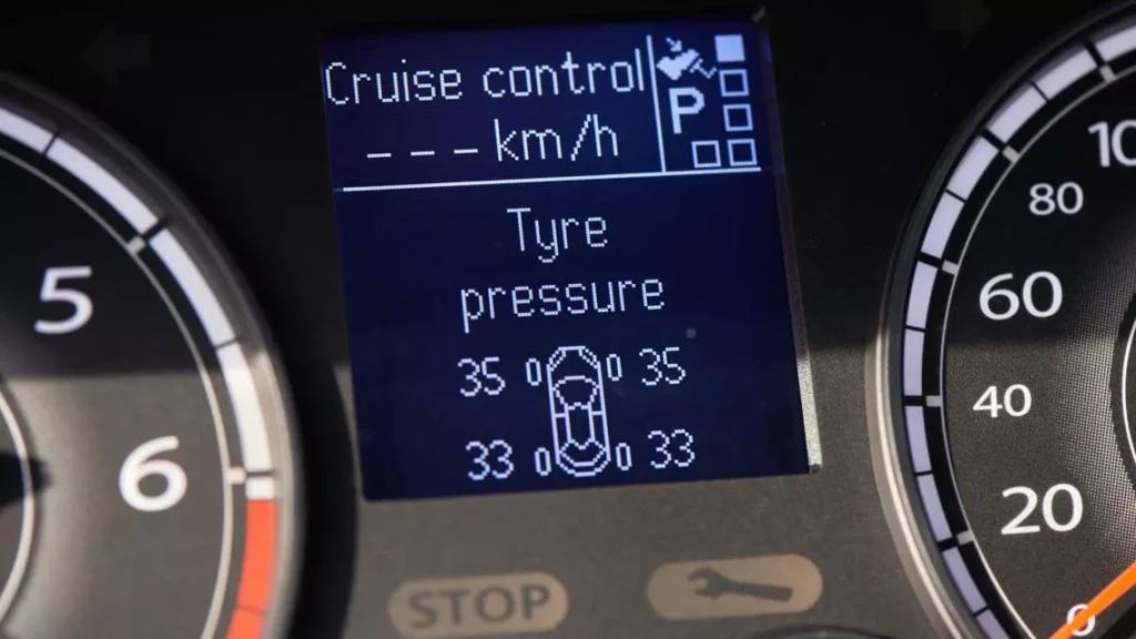 겨울철 타이어 관리법, 겨울엔 공기압이 줄어든다고?